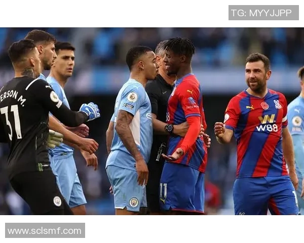 英超激战AC米兰逆转波尔图6-2争议判罚引发全场热议